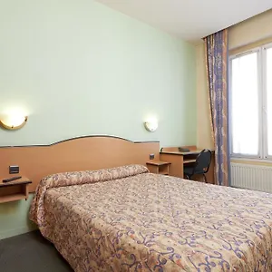 Ferney Republique Hotel Paris